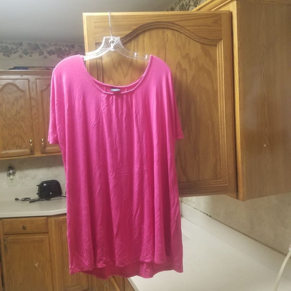 FADED GLORY WOMENS TOP SIZE 2X  18W/20W